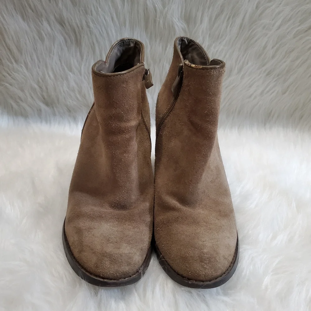 Very Volatile Whitby Suede Ankle Boots, 8